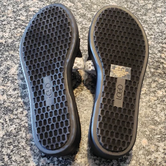 LOGO by Lori Goldstein - Picture 7 of 7